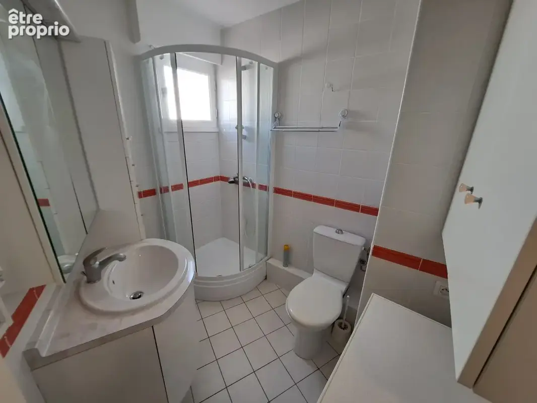 LE CAP D'AGDE - MOLE- appartement T2 avec parking, au 1er étage, à min à pied de la mer - photo 7