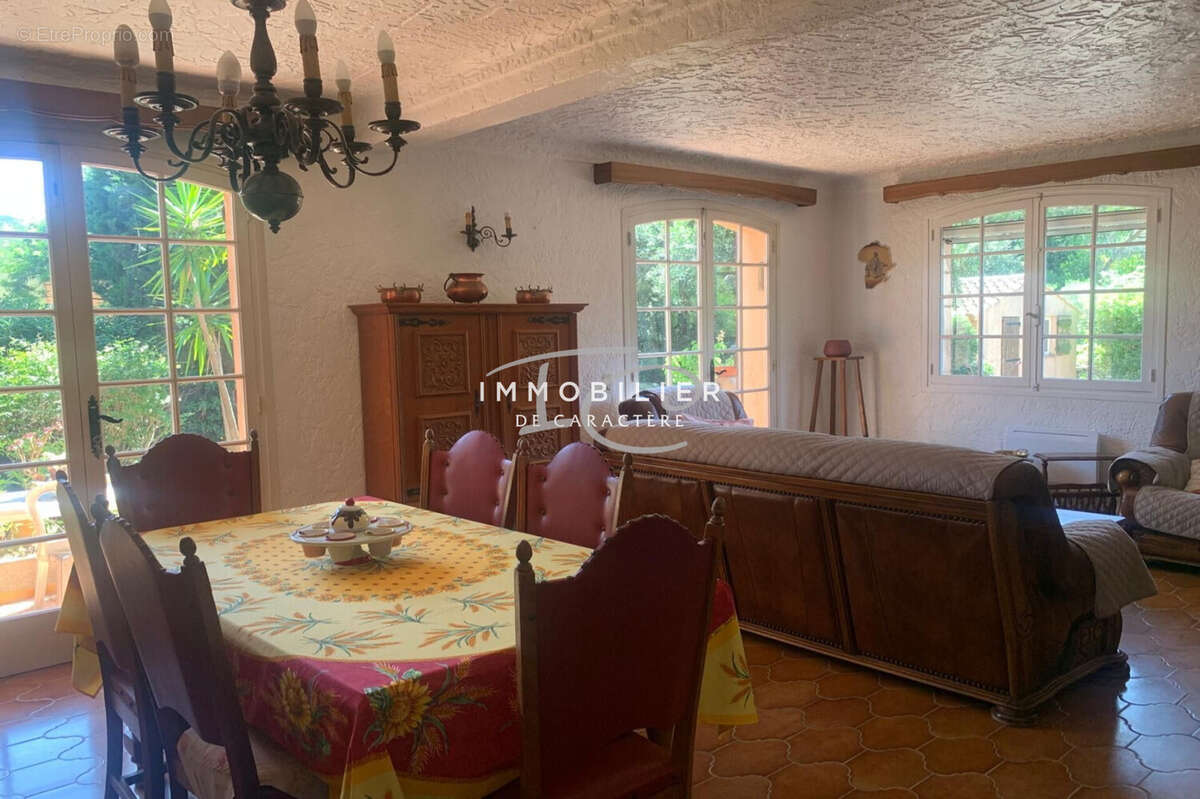 Maison à LA CROIX-VALMER