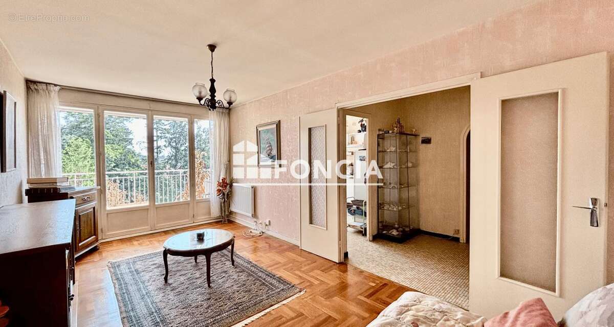 Centre tassin au calme avec balcon et parking - photo 2