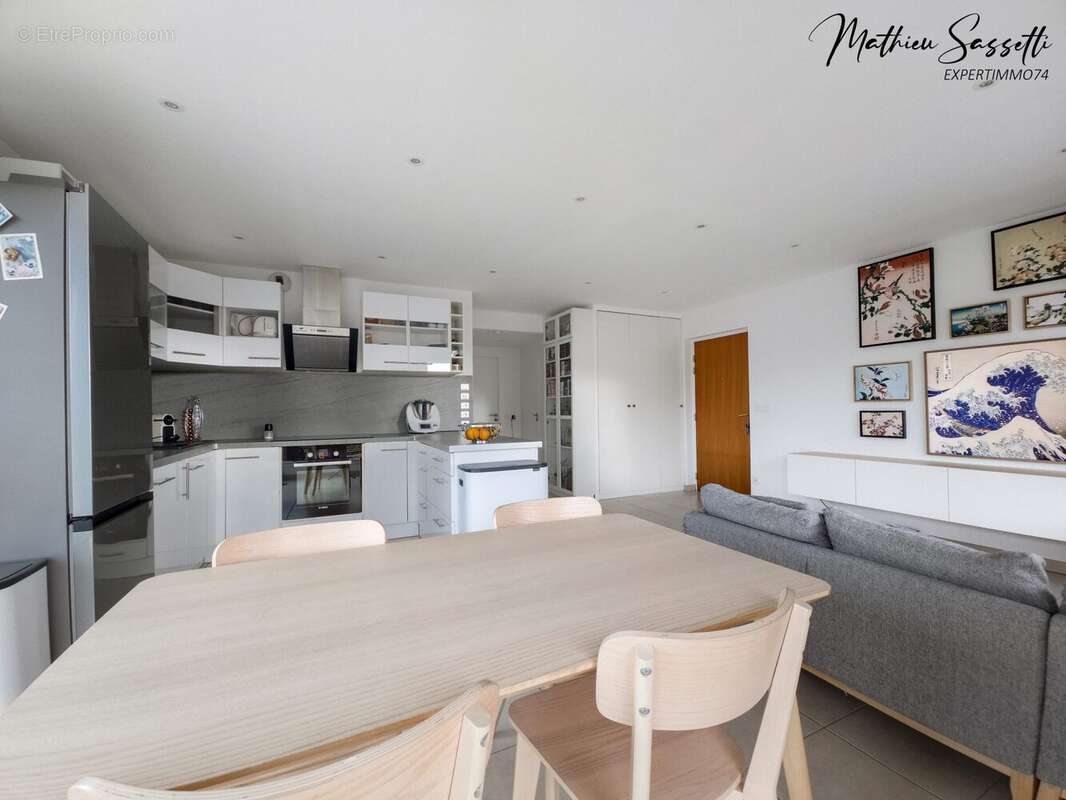 Appartement à VETRAZ-MONTHOUX