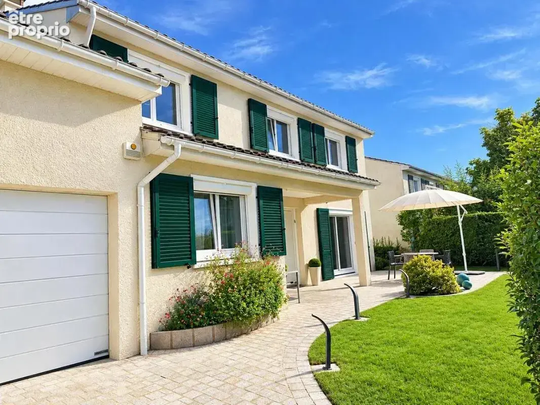 Photo Maison à Montesson au prix de 849 000€