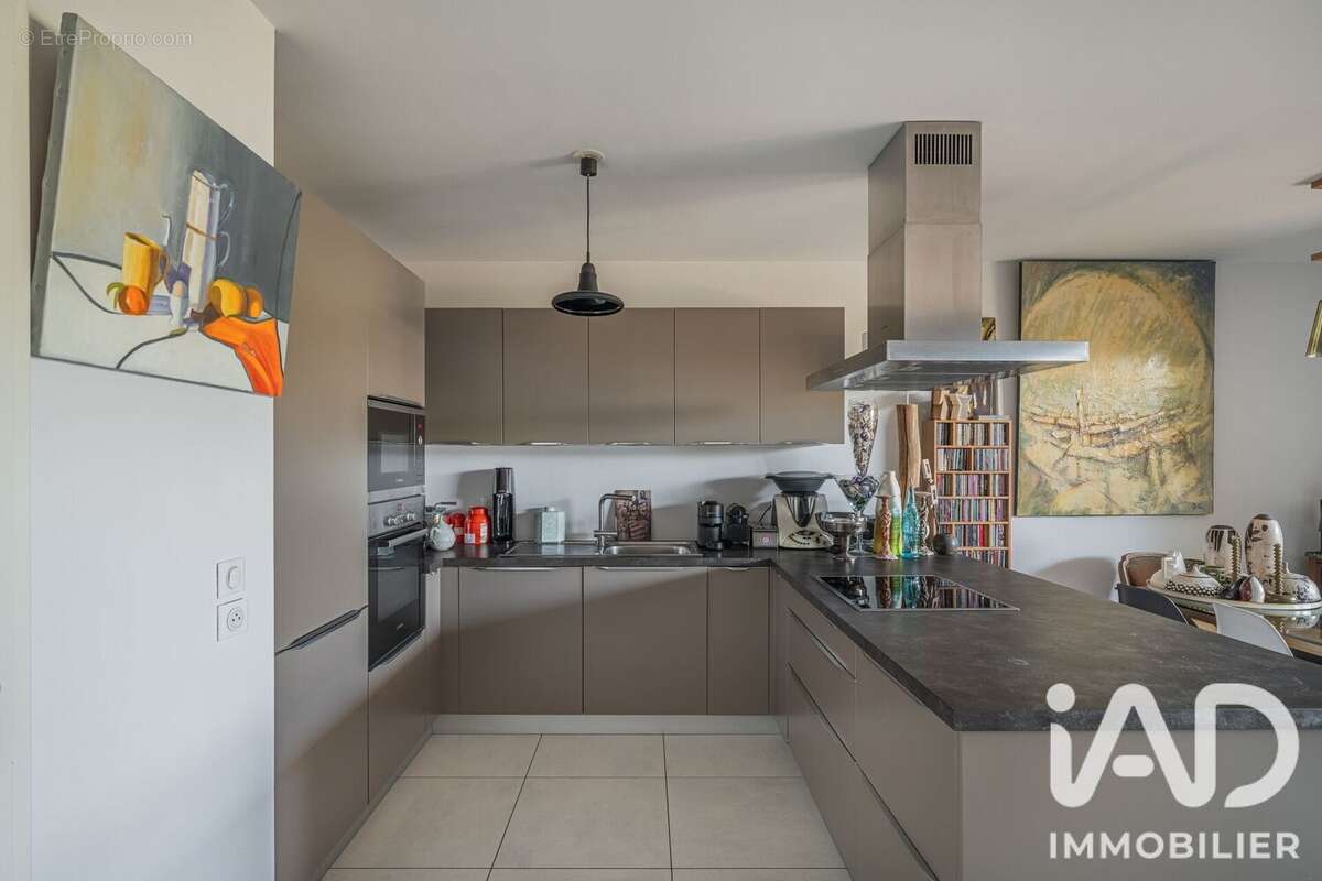 Appartement 91 m² à Corenc  - photo 7