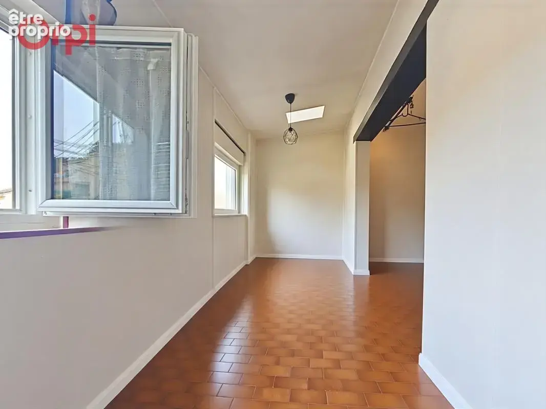 Charmant 2 pièces traversant avec balcon – Idéal investisseur ou premier achat – La Seyne-sur-Mer (Gaumin) - photo 4