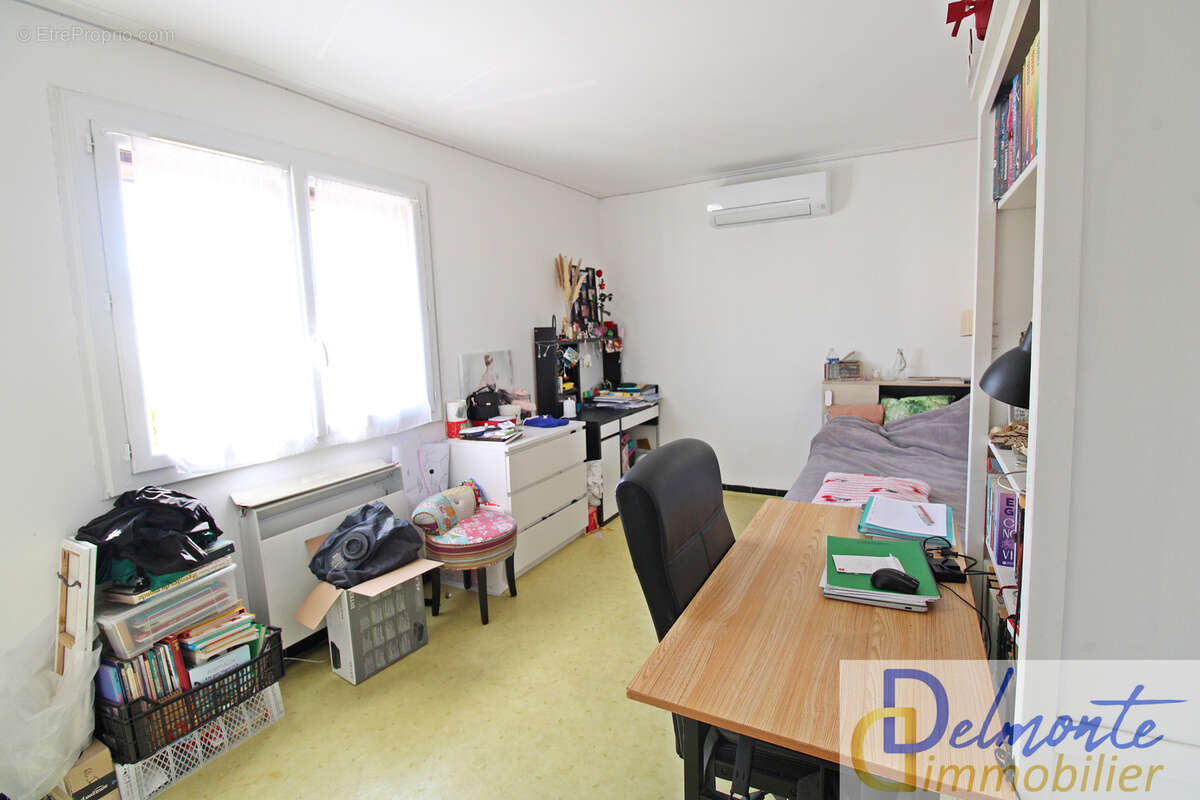 Appartement à SIX-FOURS-LES-PLAGES
