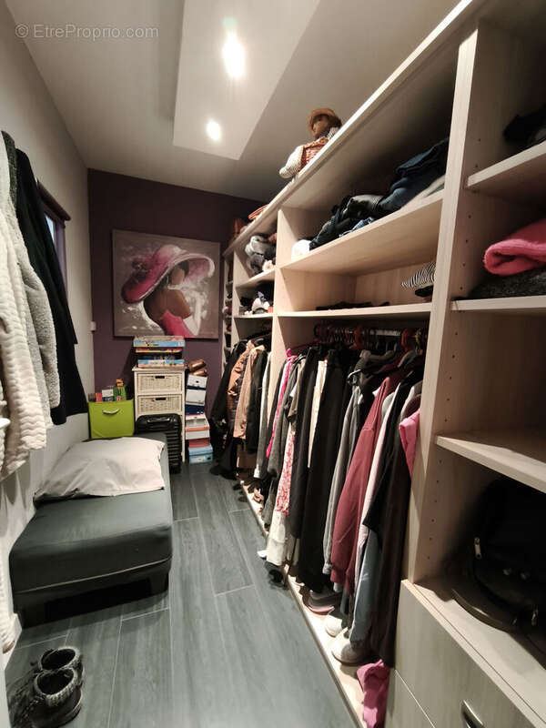 Photo 6 - Maison à VEAUCHE