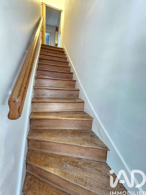 Maison 59 m² à Neuville-Sur-Vannes  - photo 9