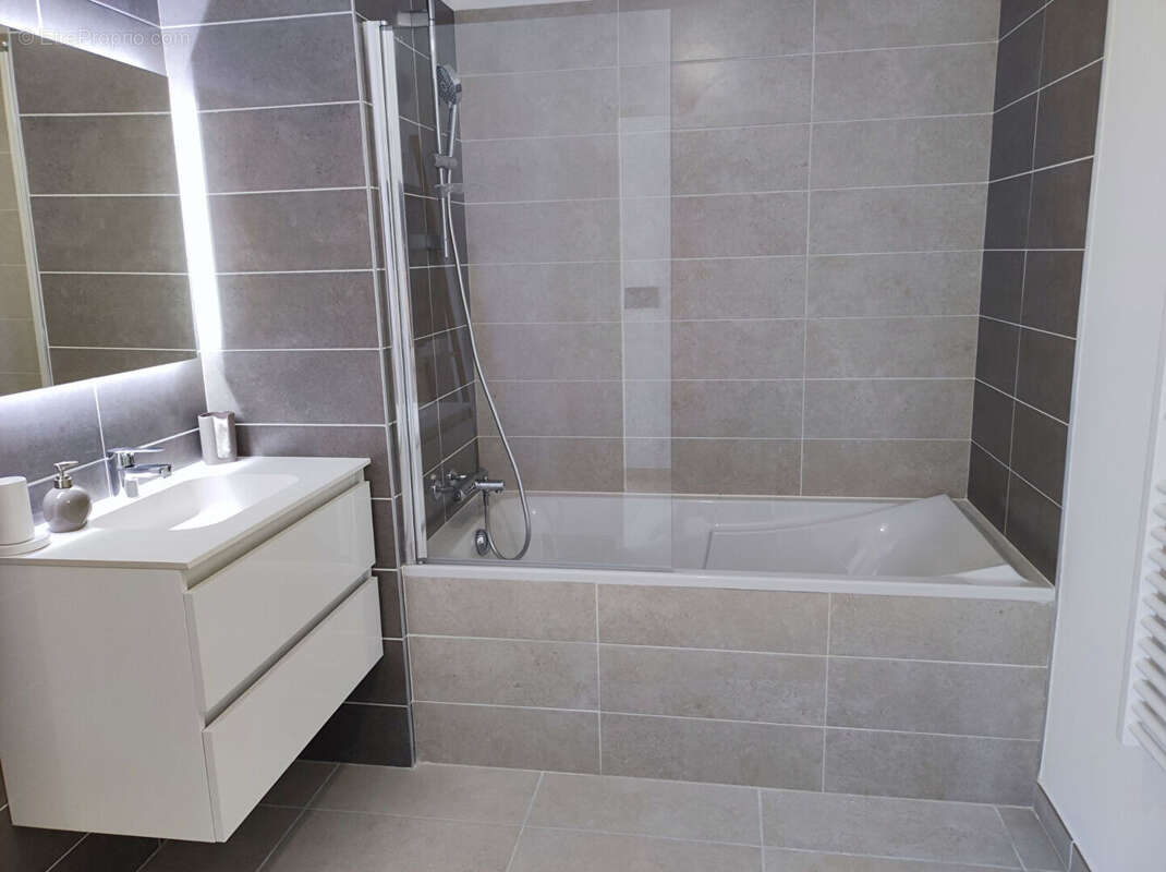 Appartement à SAUVIAN
