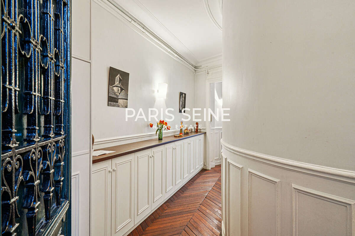 Appartement à PARIS-6E
