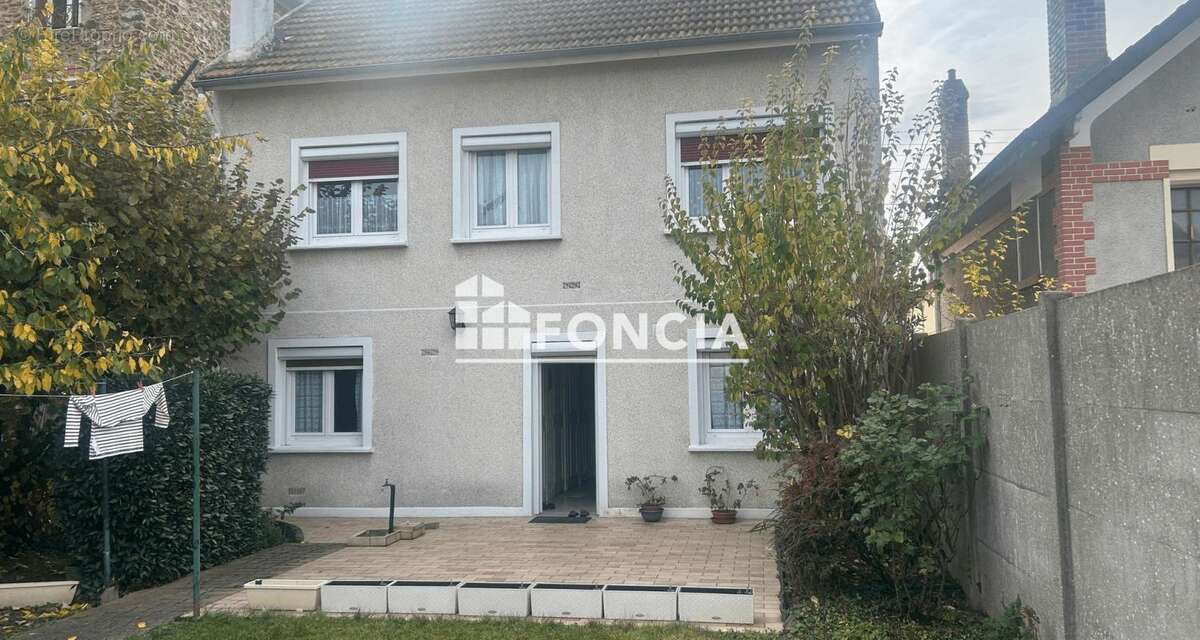 Maison à VILLENEUVE-SAINT-GEORGES