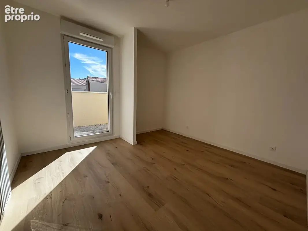 Appartement 2 pièces 34 m² à vendre à Challans (85300) - photo 2