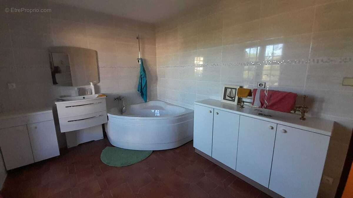 A vendre : Villa T5 AGDE - photo 20