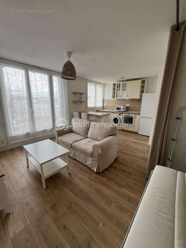 Appartement à LE PLESSIS-TREVISE