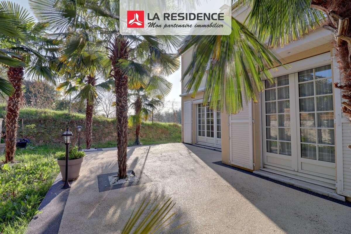 Maison à VERNEUIL-SUR-SEINE