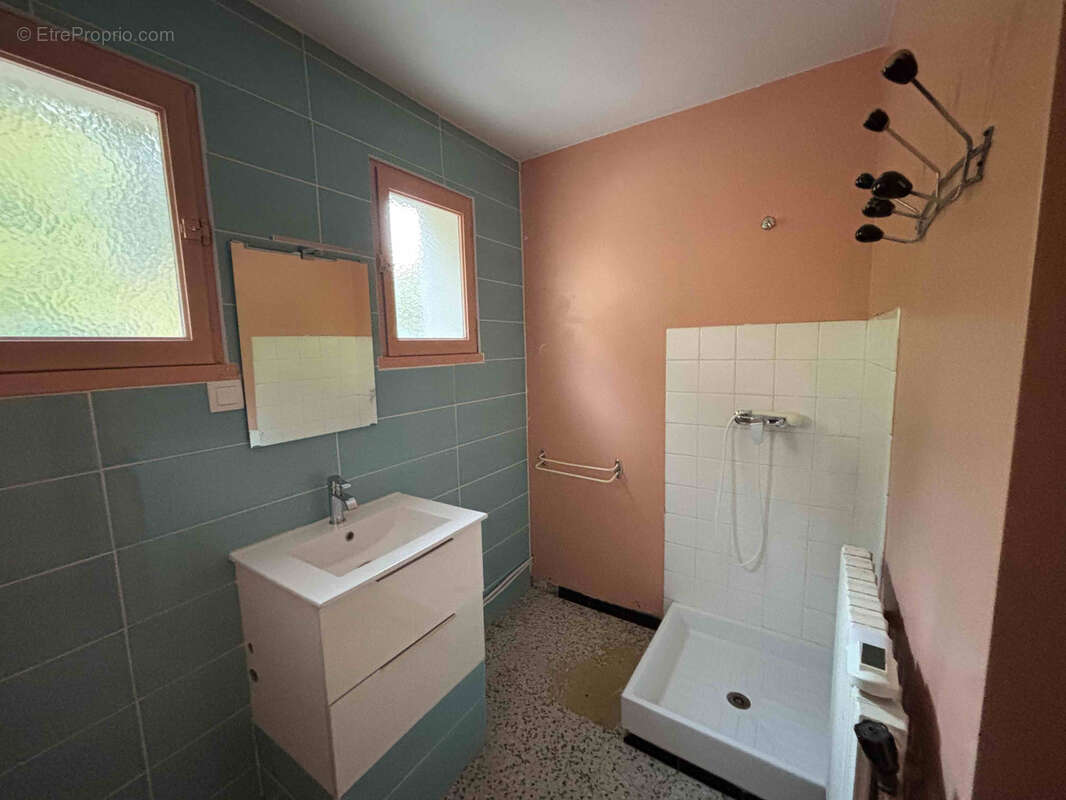 Maison 122m2 - 7p - Garage et jardin - SUMENE - photo 8