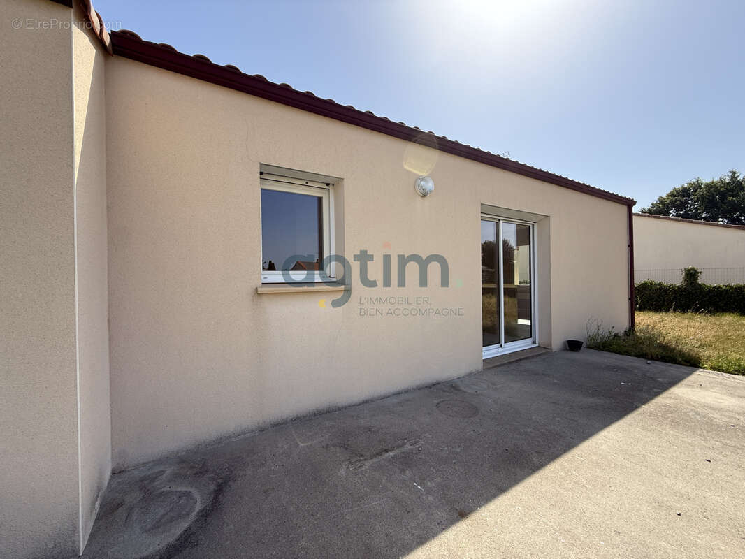 Les-Landes-Génusson, plain pied, en lotissement, 3 chambres, terrain, garage - photo 17