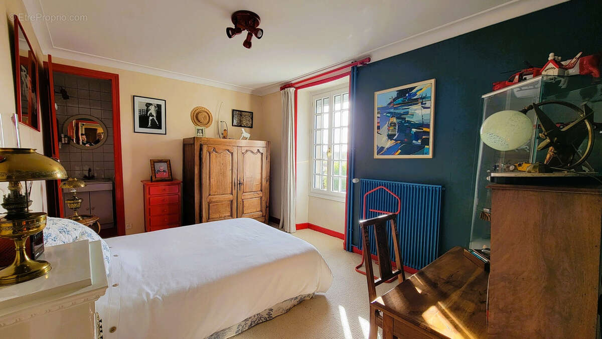 Maison Bourgeoise à vendre sur Jallais - Entre Cholet et Chemillé - Frais d'Agence Réduits ! - photo 7