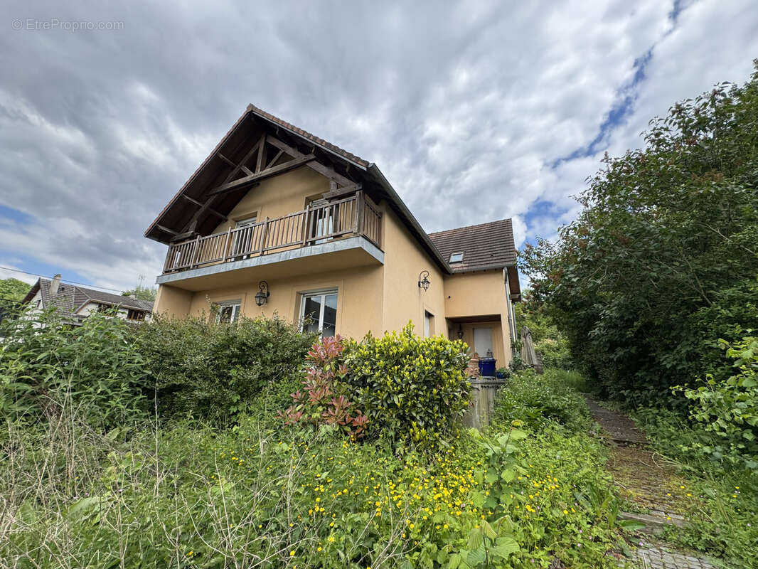 Maison à LE THILLAY