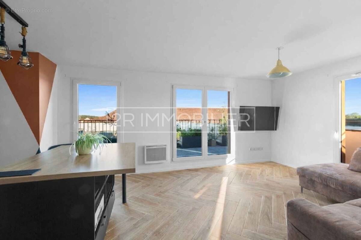 Appartement à ROISSY-EN-BRIE