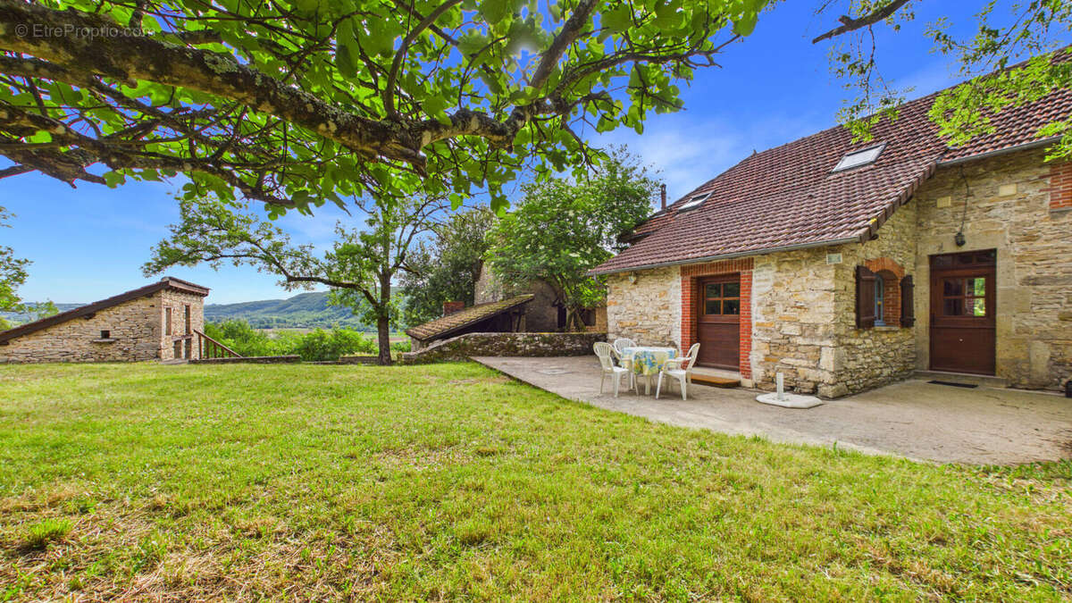 Maison Larroque-toirac 5 pièce(s) 185 m2 - photo 13