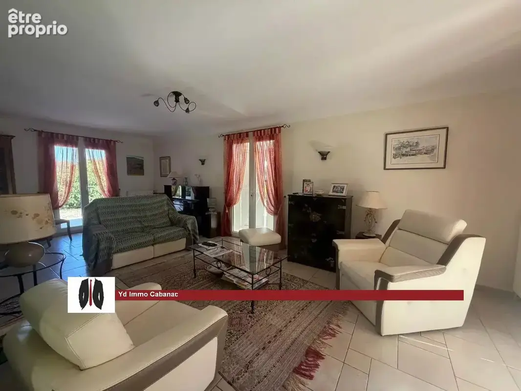 Maison 4 chambres avec beau terrain et piscine - photo 7