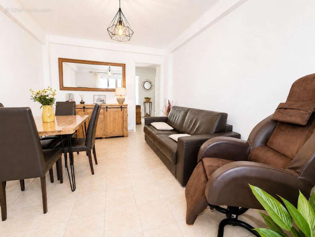   - Appartement à NICE