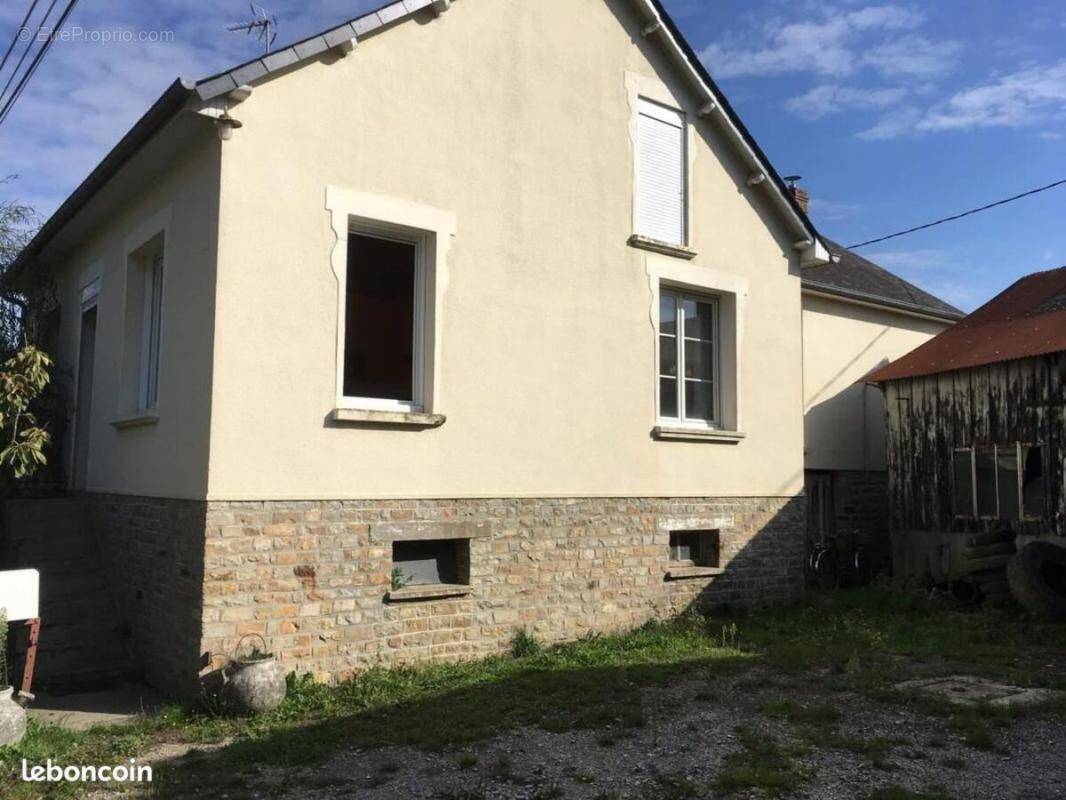 Maison à LALLEU