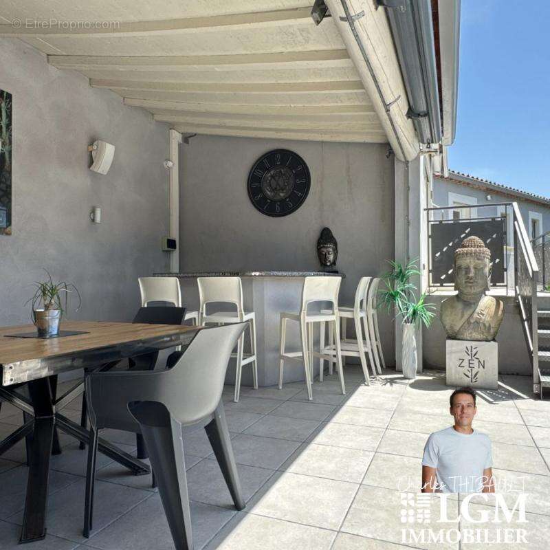 Un air de vacances toute l'année… Découvrez cette superbe villa avec piscine ! - photo 5