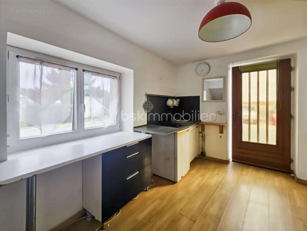 Maison à LONGPERRIER