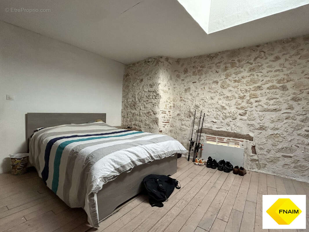 Maison à LAROQUE-TIMBAUT