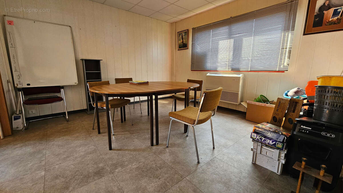 Commerce à LA FORET-FOUESNANT