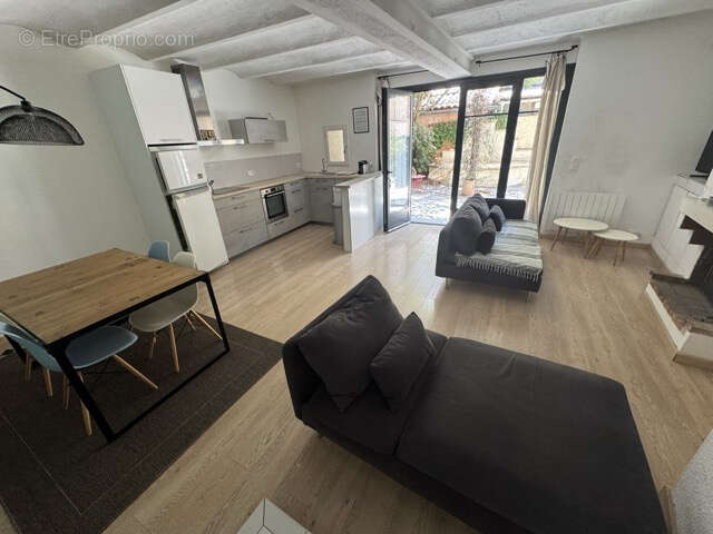 Maison à EGUILLES