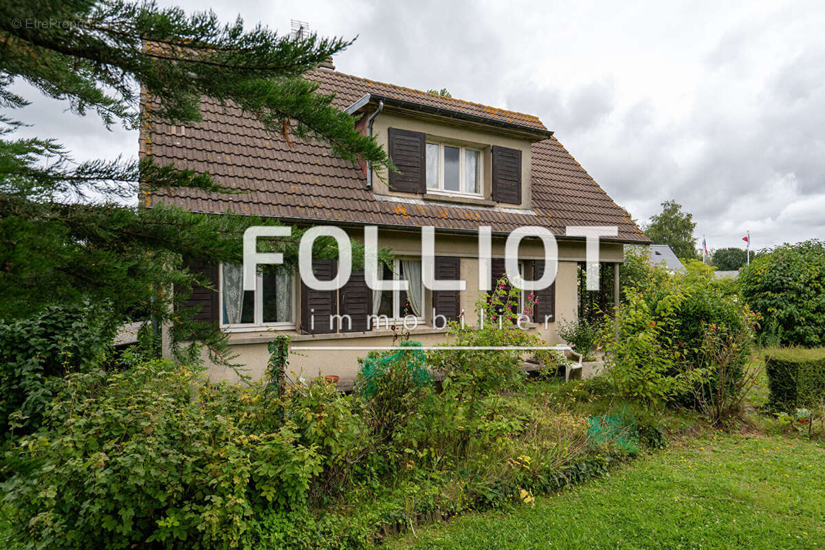 Maison à LA HAYE-DU-PUITS