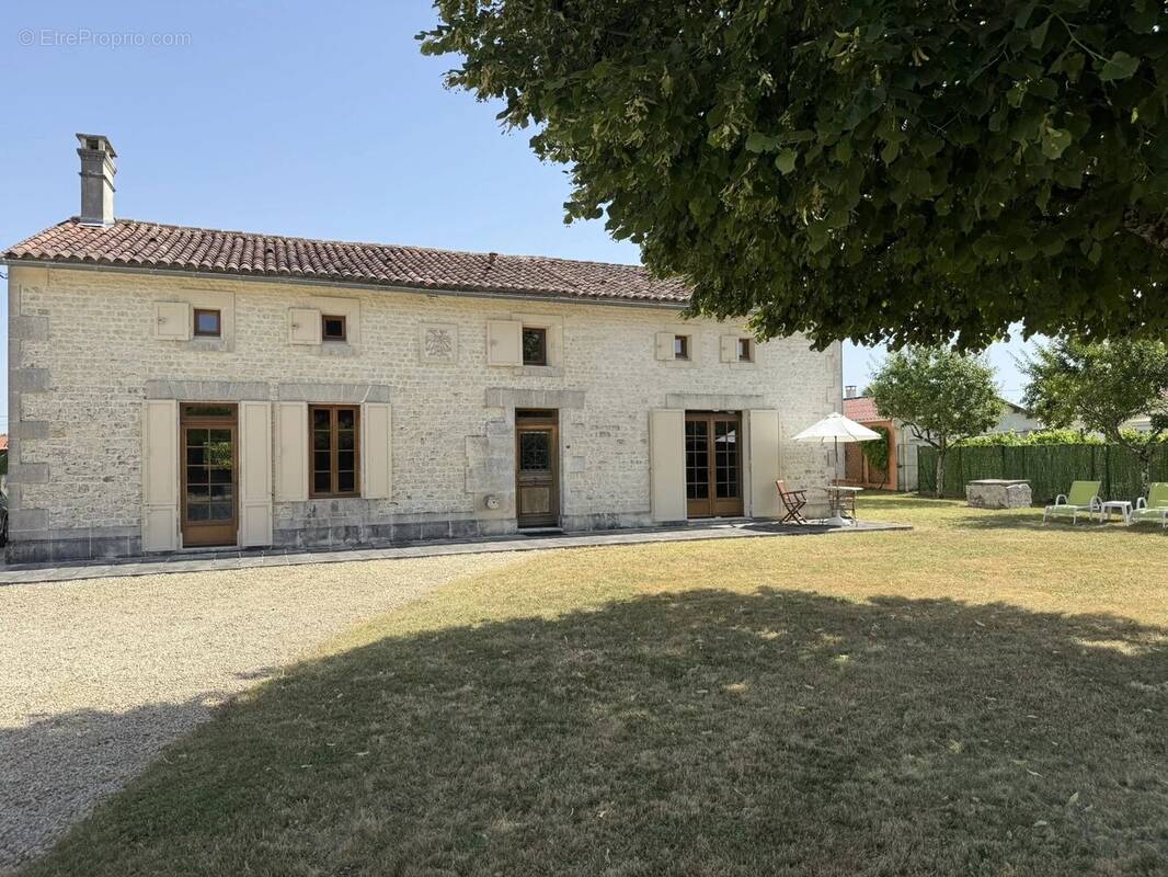 Maison à GERMIGNAC