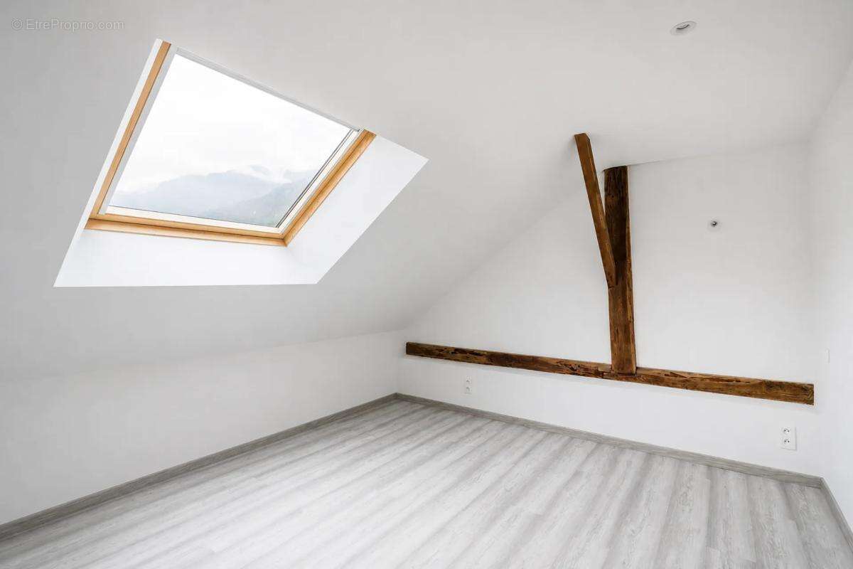 Maison de 4 pièces de 90 m² à Monthion - photo 12