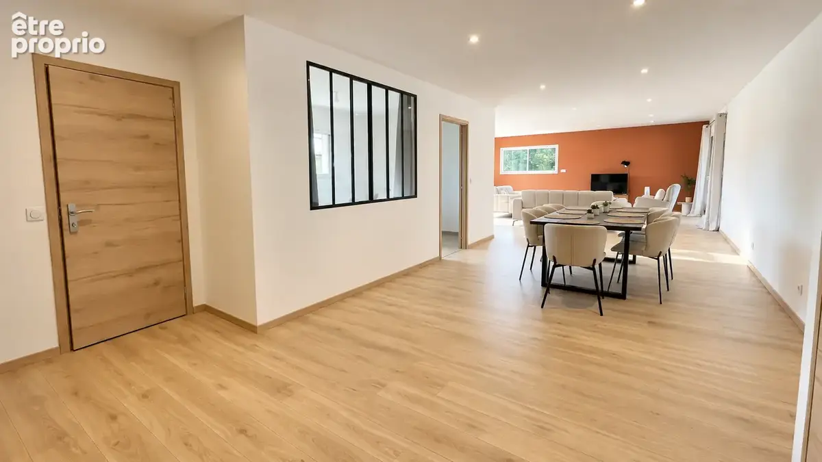 Saint-Pierre-le-Chastel   Belle maison contemporaine de plain-pied de 126 m2 - 4 chambres - photo 4