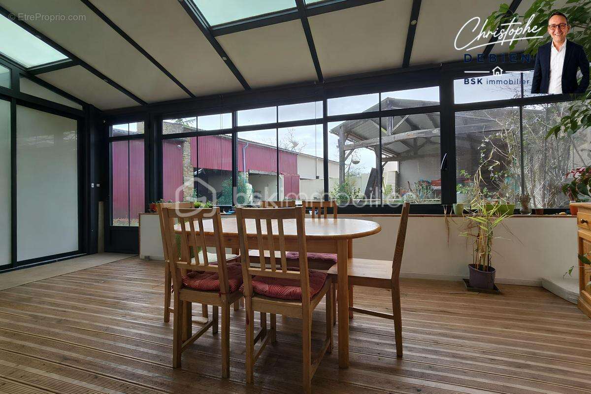 Pavillon familial 221 m² – 6 chambres – jardin clos & dépendances – centre de chavagnes-en-paillers - photo 3