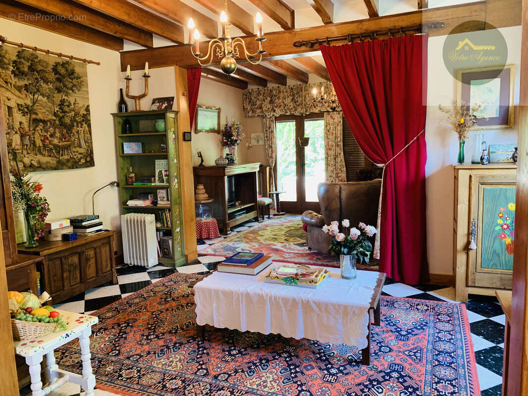 Maison à CHEROY