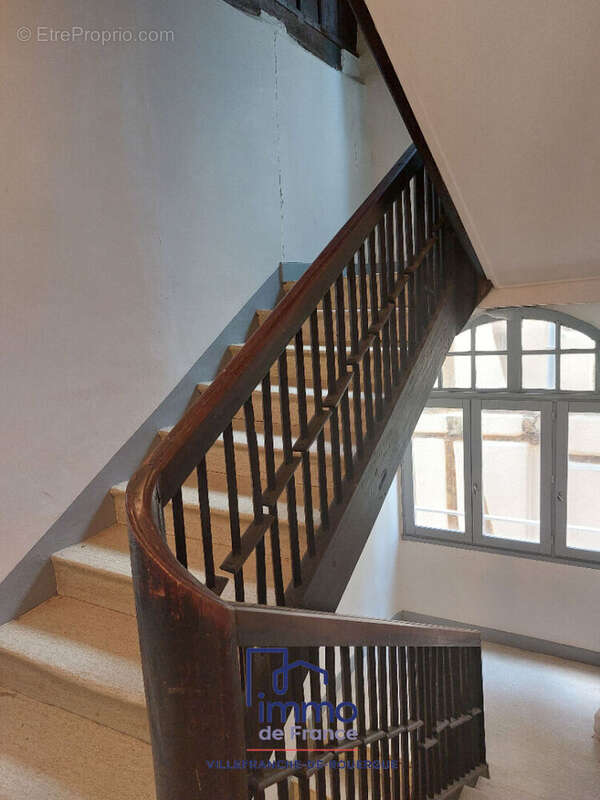 Immeuble de rapport  à renover - photo 8