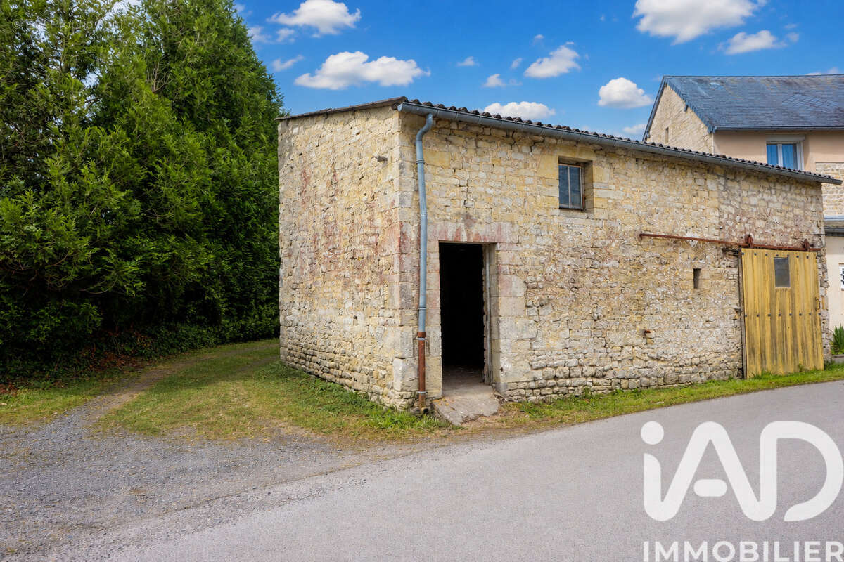 Maison 54 m² à Mandeville-En-Bessin  - photo 3
