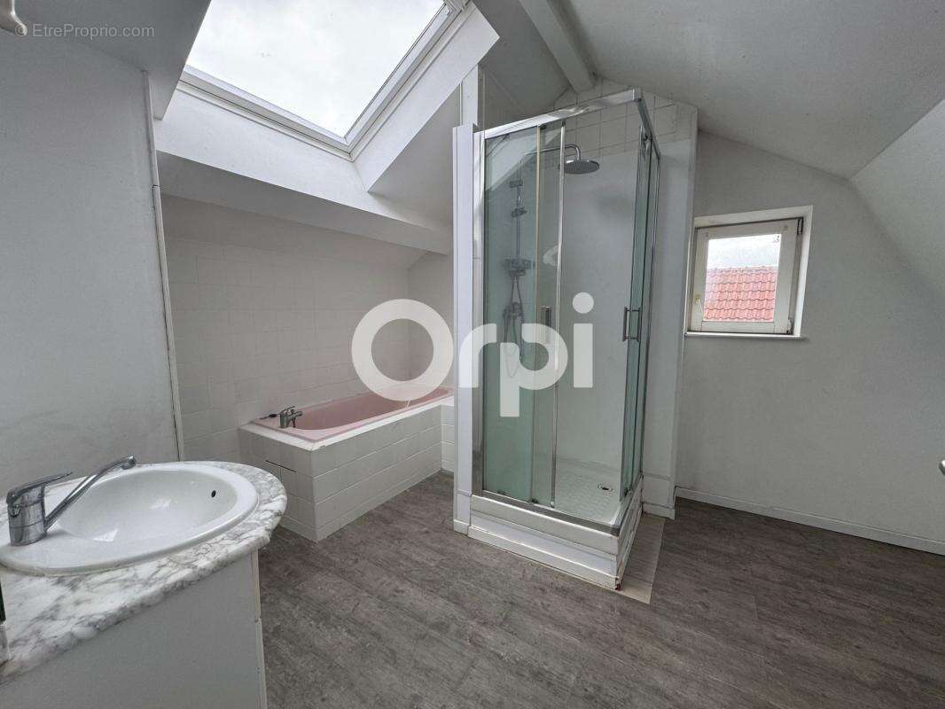 Appartement à SAINGHIN-EN-MELANTOIS