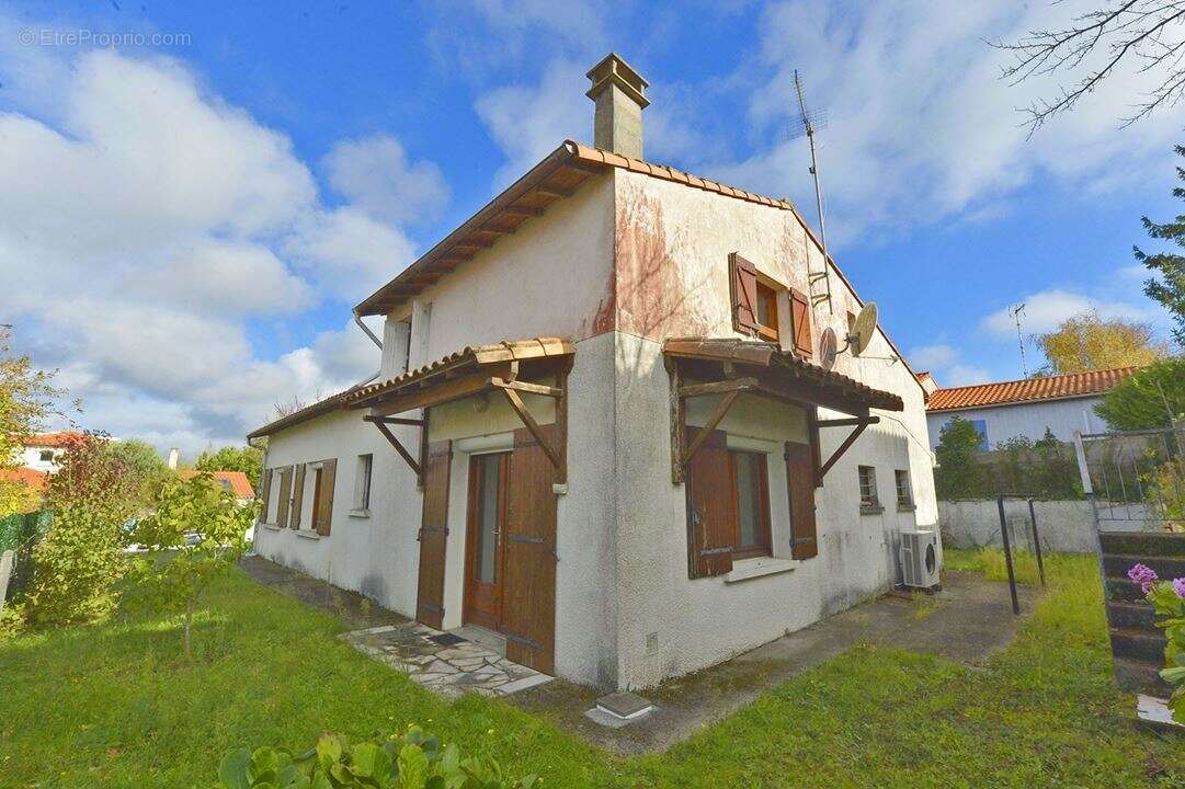 Maison à SAINT-GEORGES-DE-DIDONNE