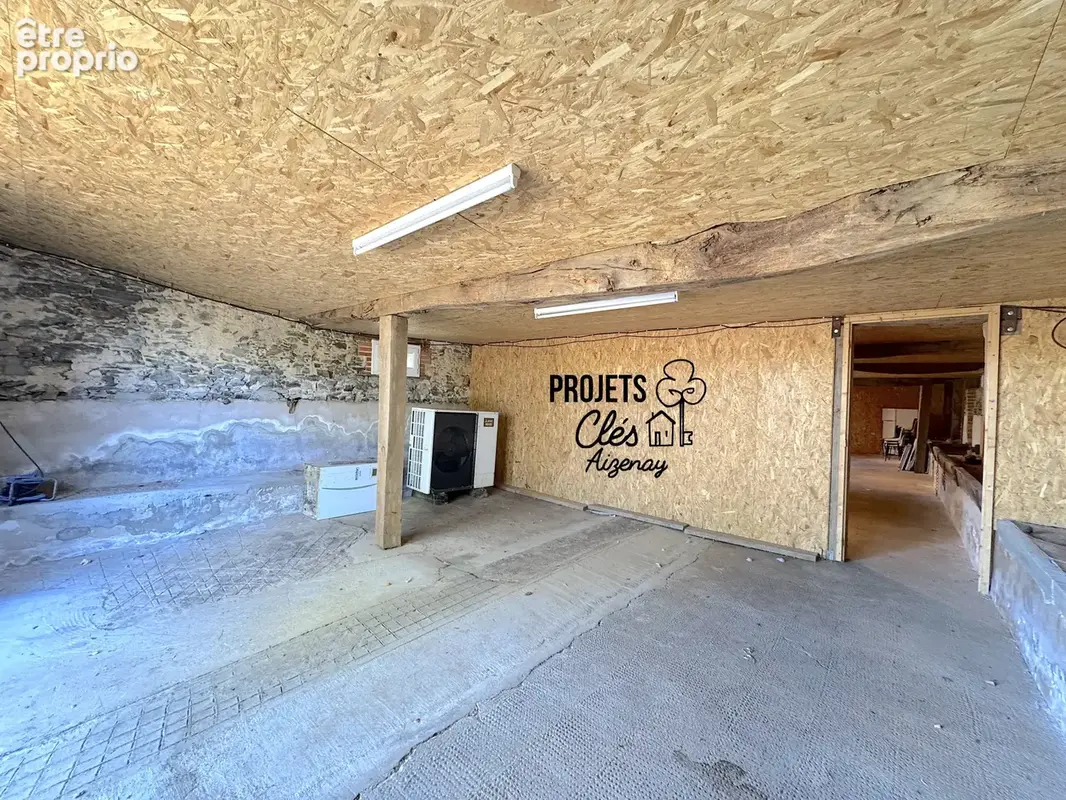Grange de 440 m2 sur 9 000 m2 de terrain - photo 7