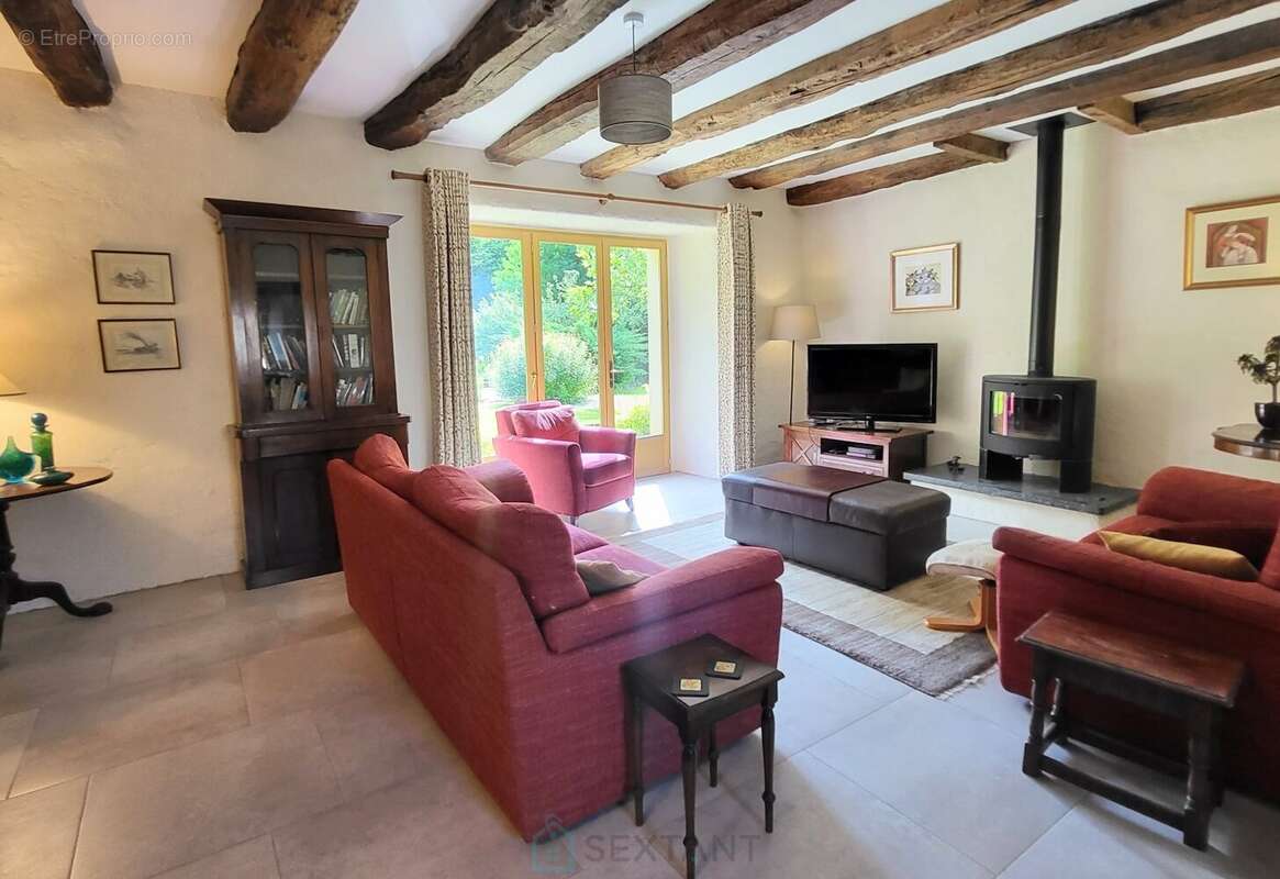 Maison à CLEGUEREC