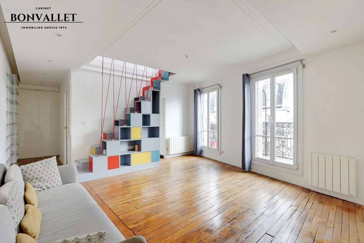 Appartement à PARIS-15E
