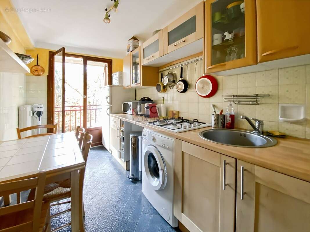 Appartement à SAINT-ETIENNE-DE-TINEE