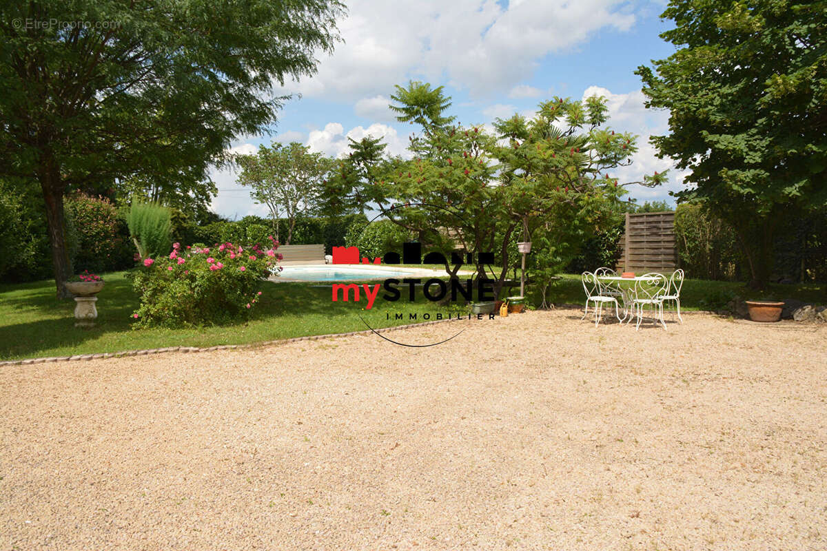 Maison à BELLEVILLE