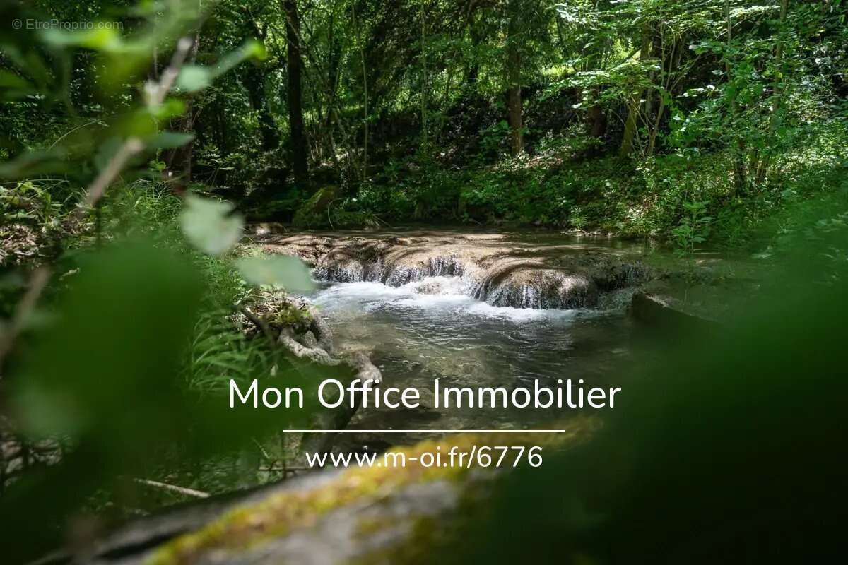 Maison à BONNIEUX