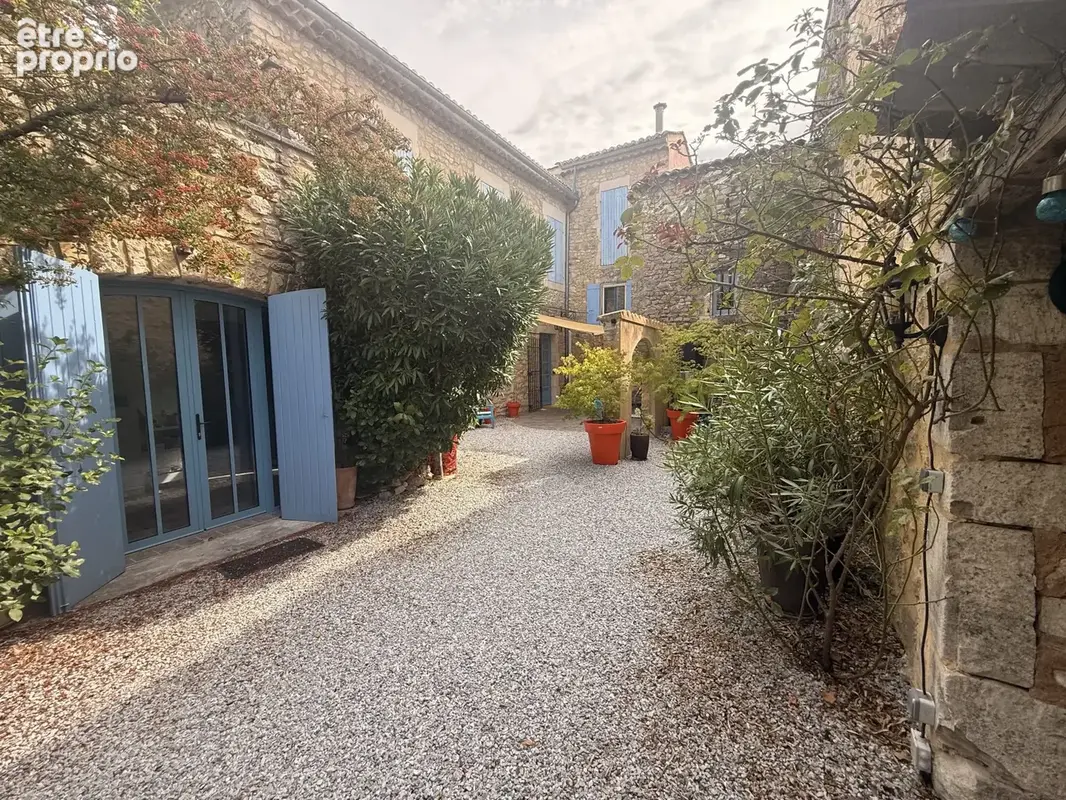 Appartement 4 pièces 107 m² à vendre à Cornillon (30630) - photo 1