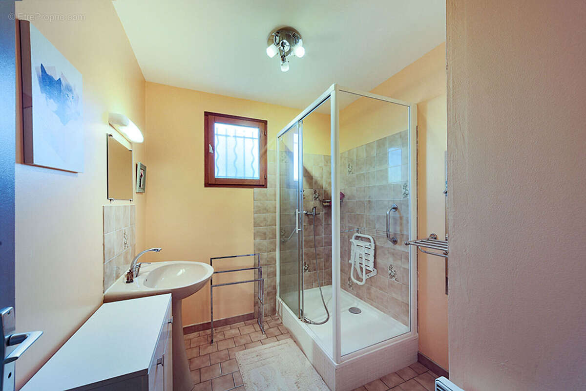 Maison à VILLENEUVE-LES-BOULOC