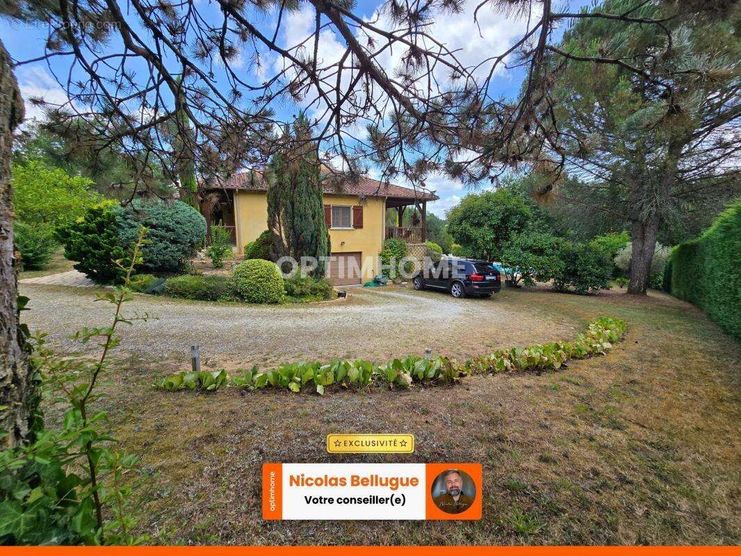 Espace, piscine et jardin : une maison pensée pour la vie de famille - photo 18